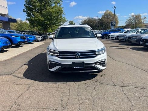 Used 2023 Volkswagen Tiguan SE AWD/4WD image 26