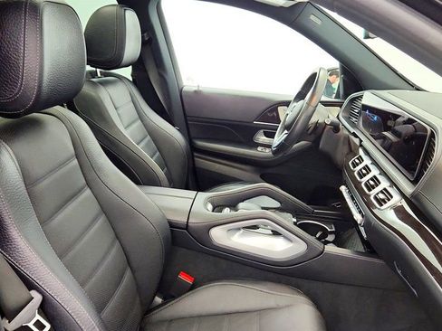 Used 2022 Mercedes-Benz GLS 450 4MATIC image 25