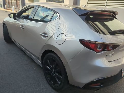 Used 2022 MAZDA MAZDA3 s image 4
