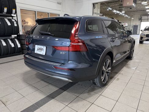 New 2026 Volvo V60 B5 Cross Country Plus w/ Climate Package image 7