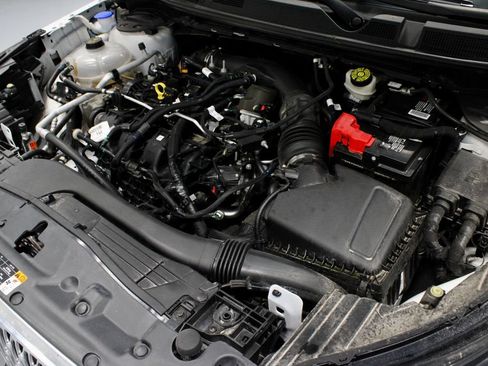 Used 2021 Lincoln Corsair AWD w/ Equipment Group 101A image 18