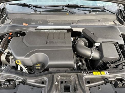 Used 2023 Land Rover Discovery Sport S image 26