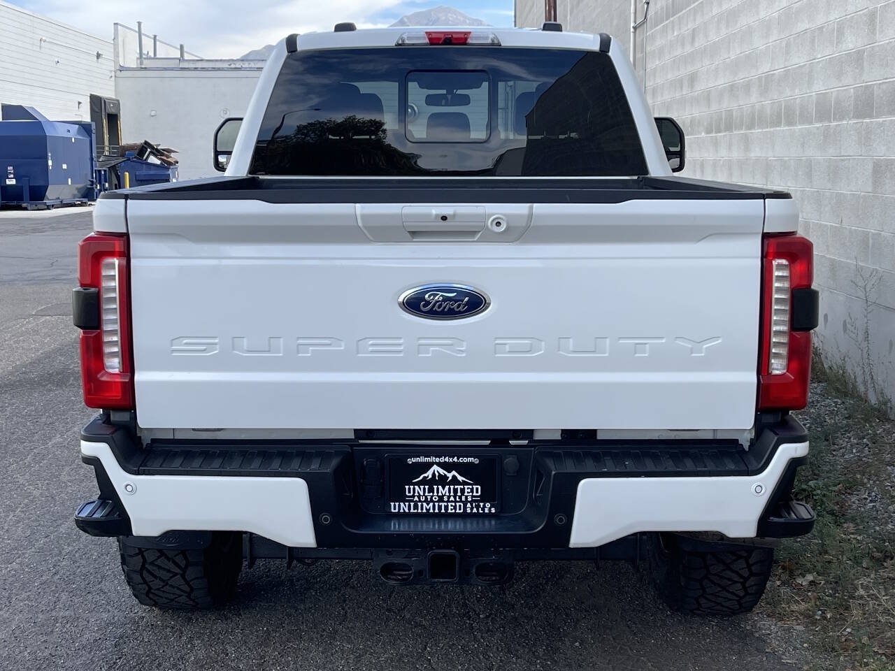 Used 2023 Ford F350 Lariat w/ Lariat Ultimate Package AWD/4WD image 30