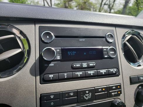 Used 2016 Ford F250 XLT w/ XLT Interior Package image 25