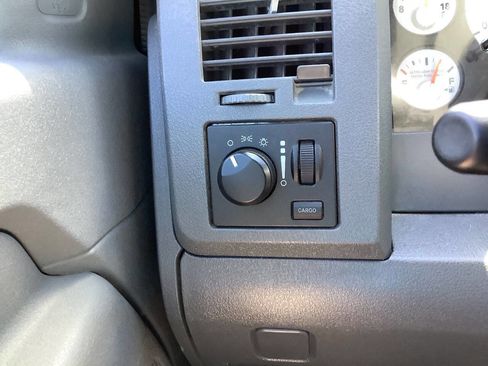Used 2008 Dodge Ram 2500 Truck ST w/ Popular Equipment Group AWD/4WD image 46