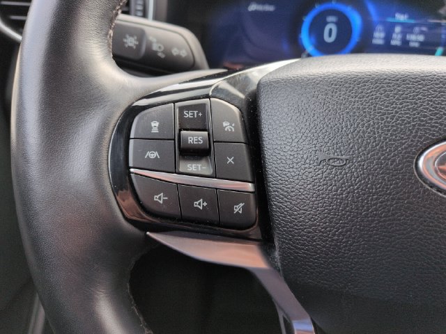 Certified 2023 Ford Explorer Platinum w/ Technology Package AWD/4WD image 38