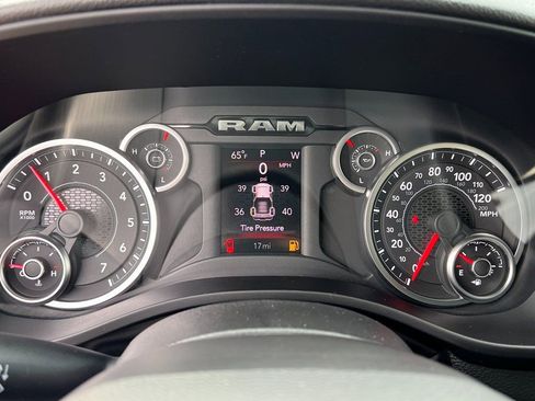 New 2026 RAM 1500 Express image 23