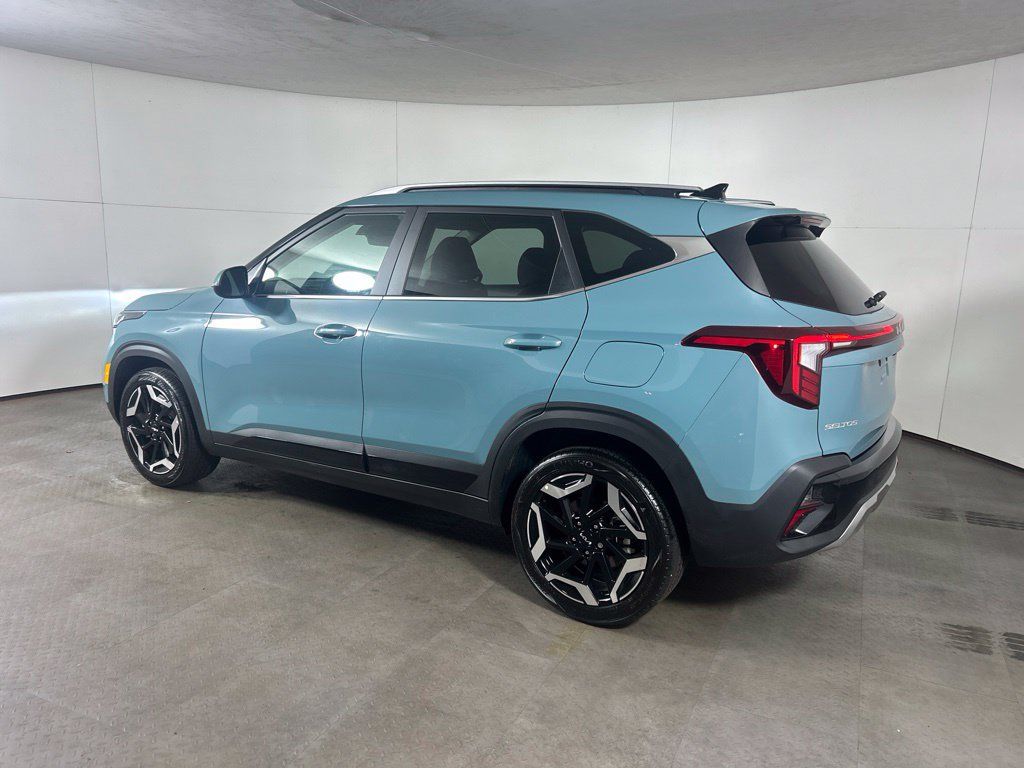 Used 2026 Kia Seltos SX w/ SX Sunroof Package AWD/4WD image 3