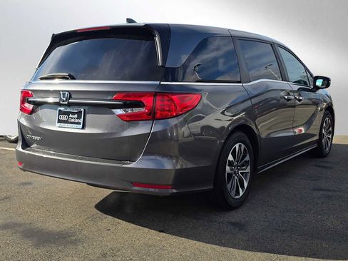 Used 2023 Honda Odyssey EX-L image 3