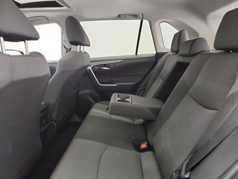 Used 2022 Toyota RAV4 XLE image 30