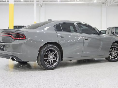 Used 2018 Dodge Charger GT image 9