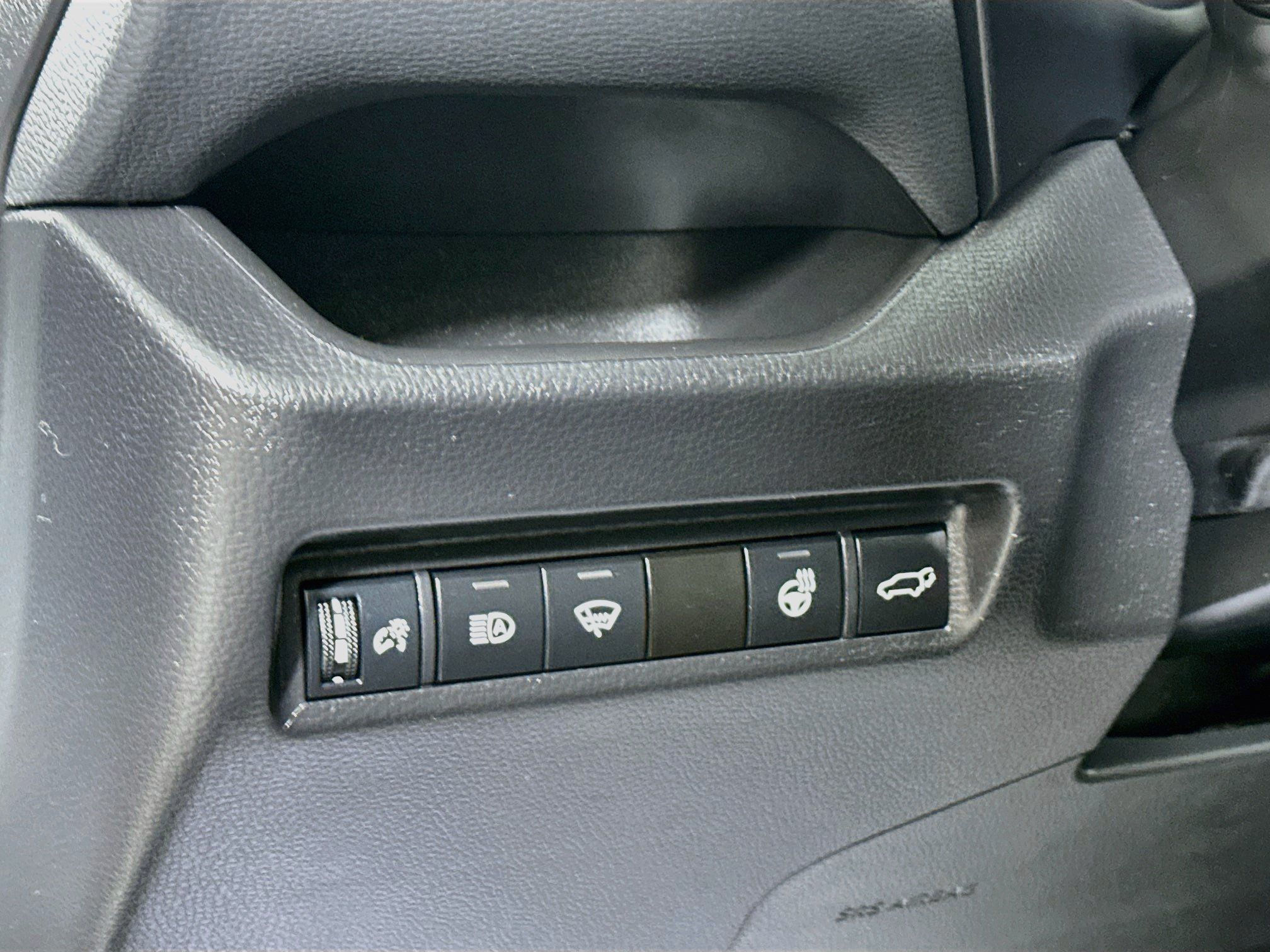 Used 2022 Toyota RAV4 Adventure w/ Convenience Package AWD/4WD image 10