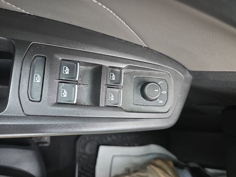 Used 2023 Volkswagen Atlas SE w/ Black Wheel Package AWD/4WD image 28