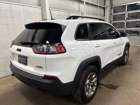 Used 2020 Jeep Cherokee Latitude w/ Quick Order Package 26F North image 3