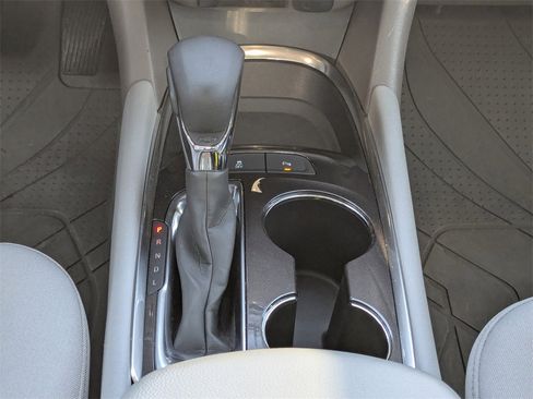 Certified 2021 Chevrolet Malibu LS image 16