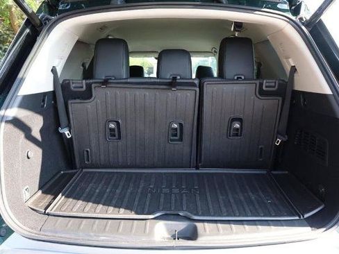 Used 2022 Nissan Pathfinder SL w/ Cargo Package AWD/4WD image 7