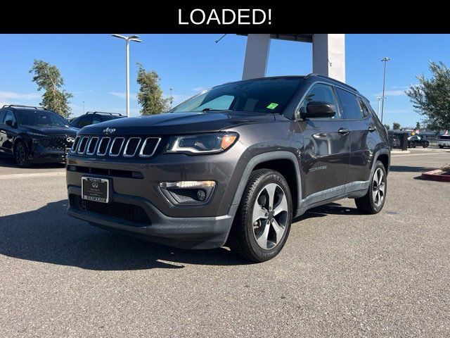Used 2018 Jeep Compass Latitude w/ Popular Equipment Group FWD image 1