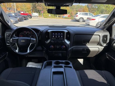 Used 2021 Chevrolet Silverado 1500 LT AWD/4WD image 30