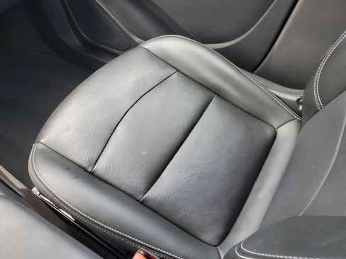 Used 2022 GMC Terrain SLT w/ LPO, Floor Liner Package FWD image 19
