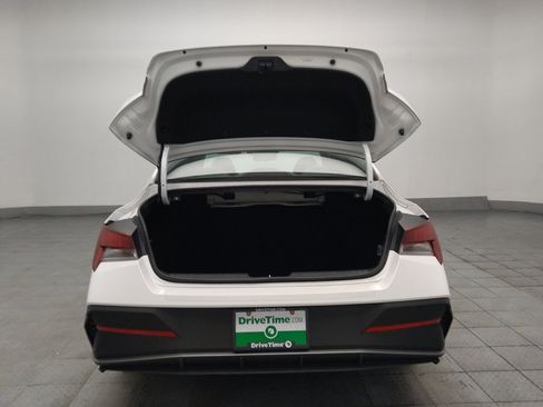 Used 2025 Hyundai Elantra SE w/ Cargo Package FWD image 29