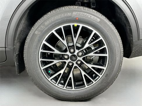 New 2026 Ford Escape SE FWD image 29