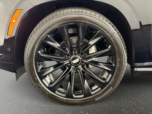 Used 2026 Cadillac Escalade Platinum Sport w/ LPO, ONYX Package image 12