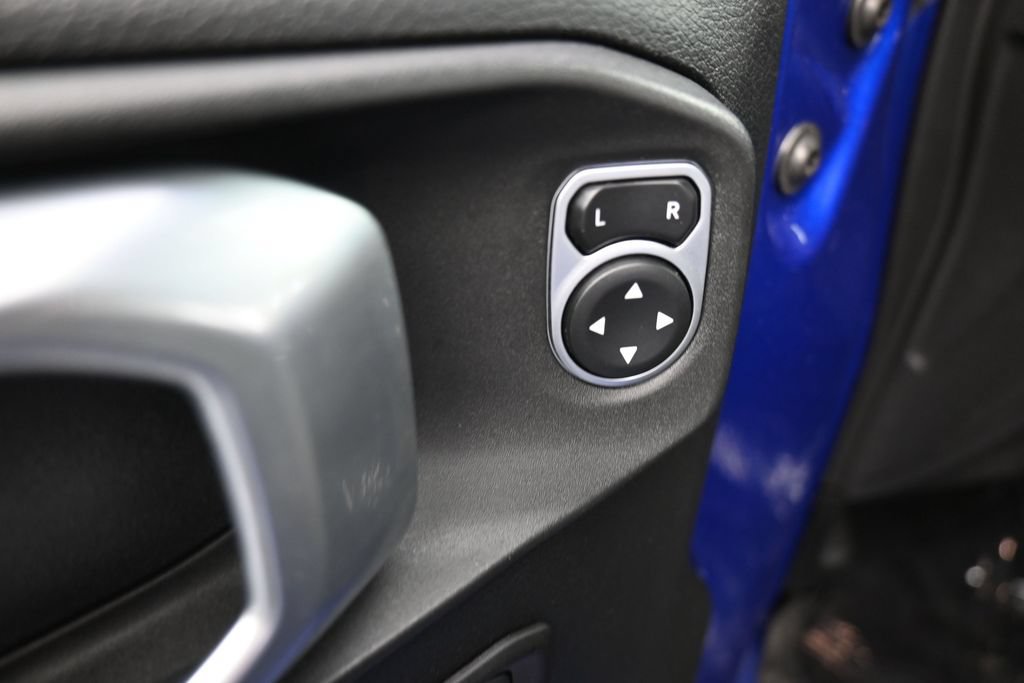 Used 2018 Jeep Wrangler Unlimited Sport S AWD/4WD image 14
