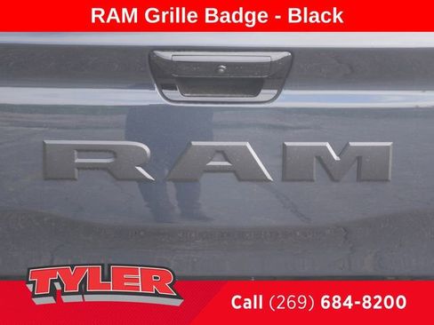 New 2026 RAM 1500 4x4 Crew Cab image 17