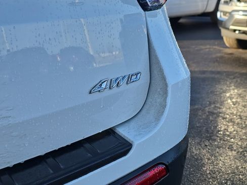 Used 2025 Ford Explorer Active w/ Active Comfort Package image 72