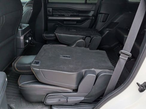 Used 2022 Ford Expedition Platinum RWD image 41
