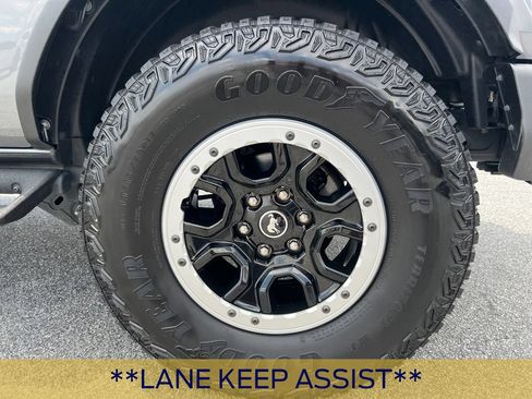 Certified 2024 Ford Bronco Outer Banks w/ Sasquatch Package AWD/4WD image 21
