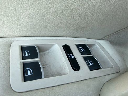 Used 2014 Volkswagen Passat 1.8T SE image 14