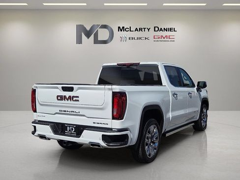 Used 2023 GMC Sierra 1500 Denali w/ Denali Reserve Package AWD/4WD image 14