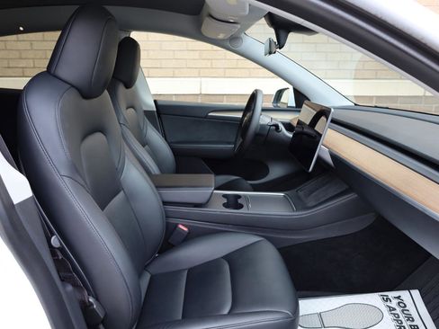 Used 2023 Tesla Model Y Long Range AWD/4WD image 28