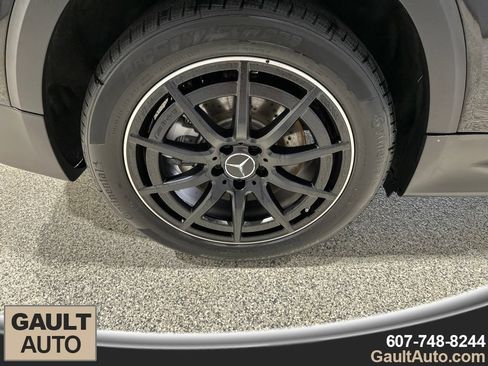 Used 2023 Mercedes-Benz GLB 35 AMG 4MATIC image 21
