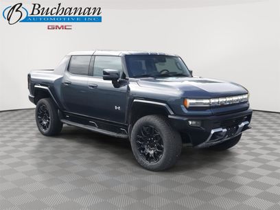 New 2025 GMC Hummer EV 2X w/ LPO, Sport Package