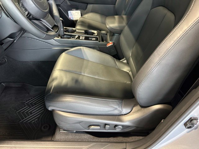 Used 2026 Subaru Outback Premium AWD/4WD image 39