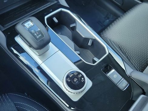 New 2026 Mitsubishi Outlander ES image 32