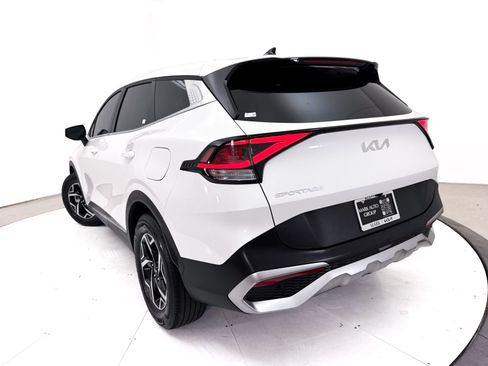 Certified 2025 Kia Sportage LX FWD image 6