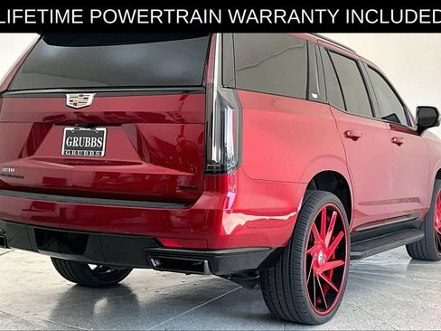 Used 2021 Cadillac Escalade Sport Platinum AWD/4WD image 2