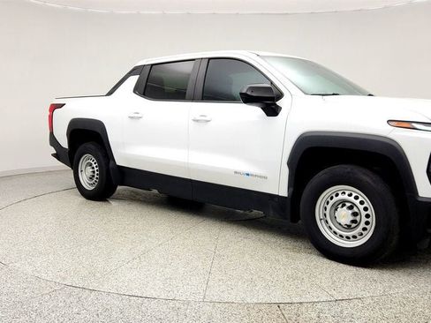 Used 2024 Chevrolet Silverado EV W/T AWD/4WD image 3