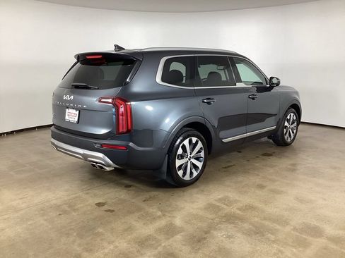 Used 2022 Kia Telluride EX w/ EX Premium Package AWD/4WD image 5