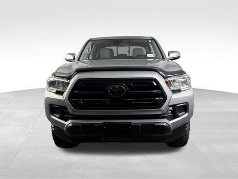 Used 2019 Toyota Tacoma SR AWD/4WD image 4