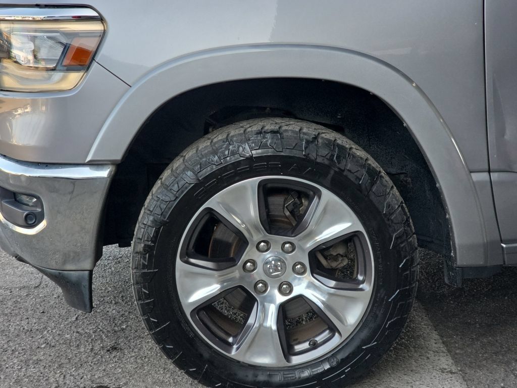 Used 2019 RAM 1500 Laramie AWD/4WD image 24