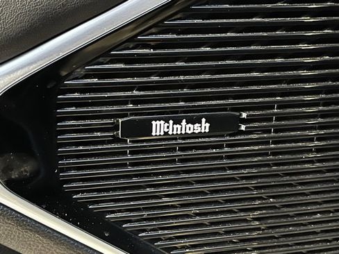 Used 2022 Jeep Wagoneer Series III w/ Premium Group I image 11