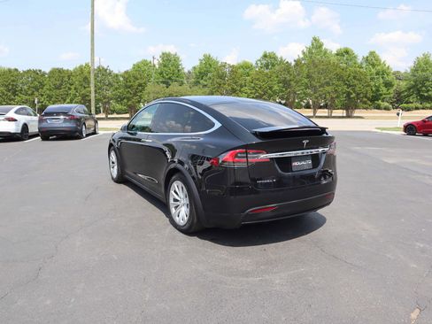Used 2018 Tesla Model X 100D AWD/4WD image 22
