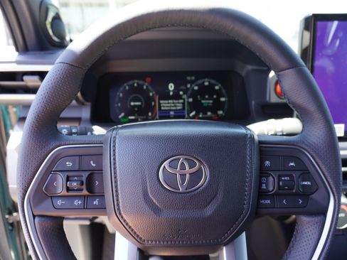 New 2026 Toyota 4Runner TRD Off-Road Premium AWD/4WD image 25