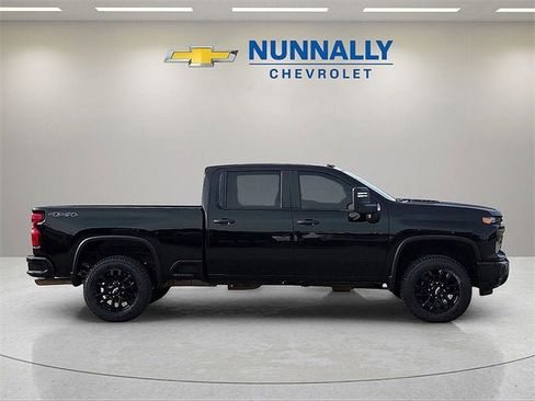 Used 2025 Chevrolet Silverado 2500 Custom w/ Custom Blackout Package image 6