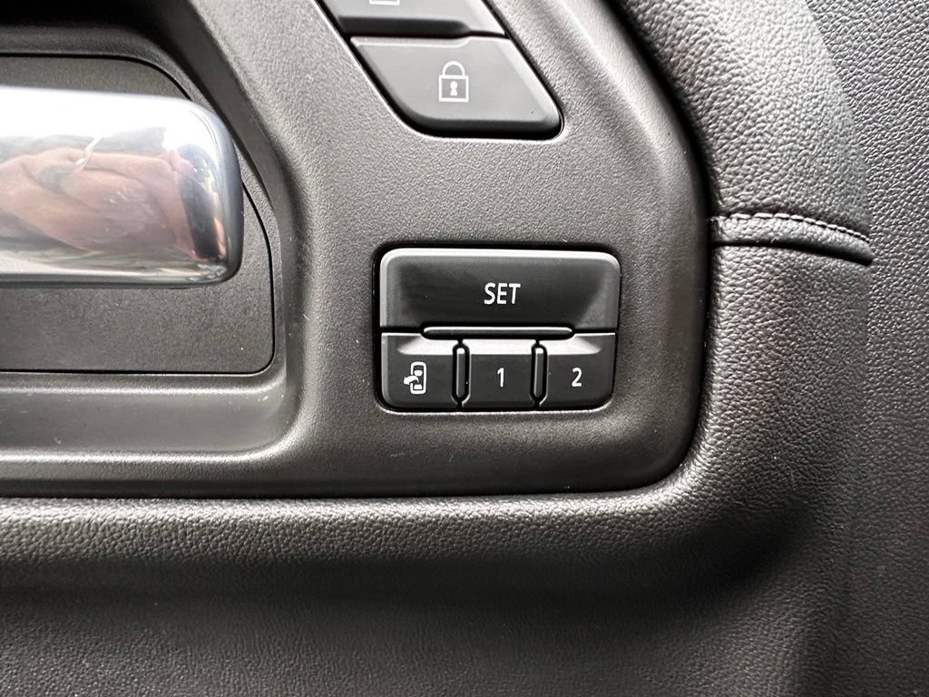 Certified 2021 GMC Sierra 1500 Denali w/ Denali Ultimate Package AWD/4WD image 24
