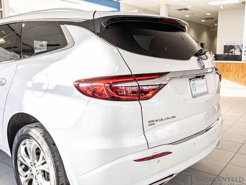 Used 2021 Buick Enclave Avenir w/ Avenir Technology Package image 14
